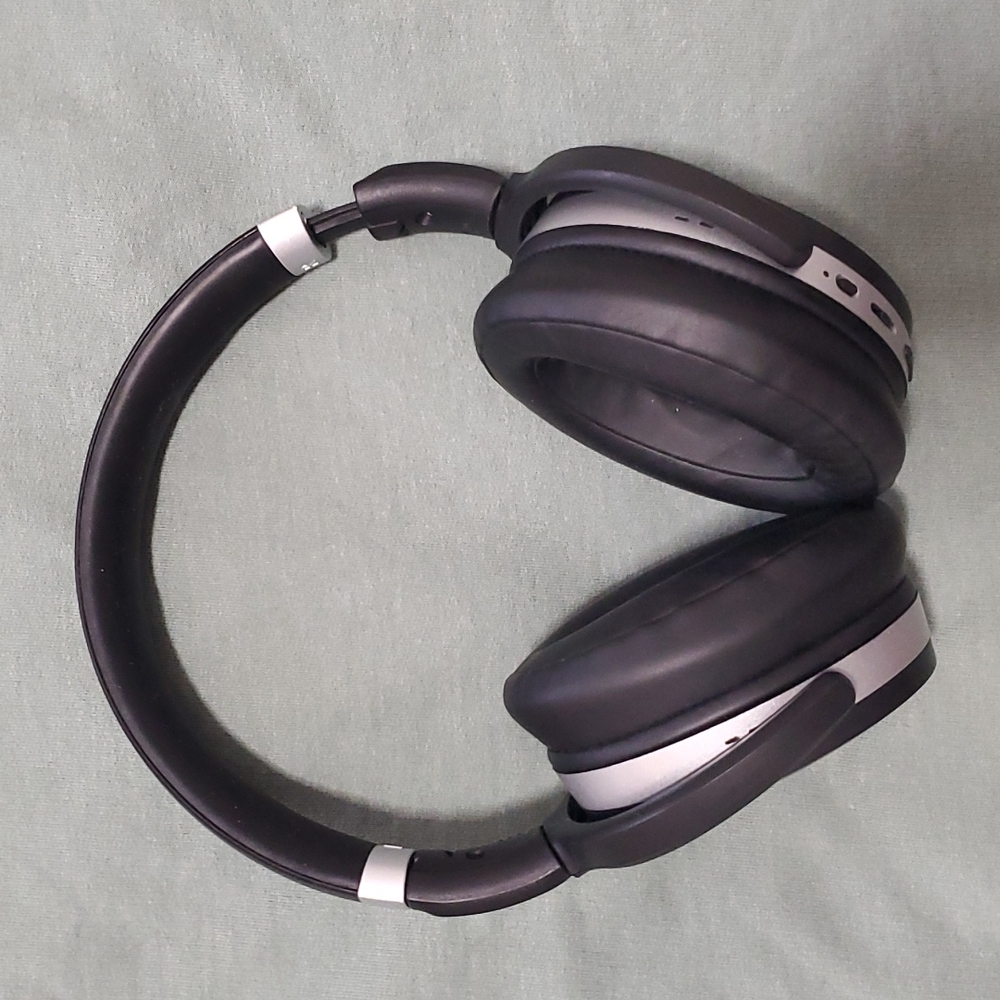 Sennheiser 4.50 BTNC Bluetooth wireless headphones